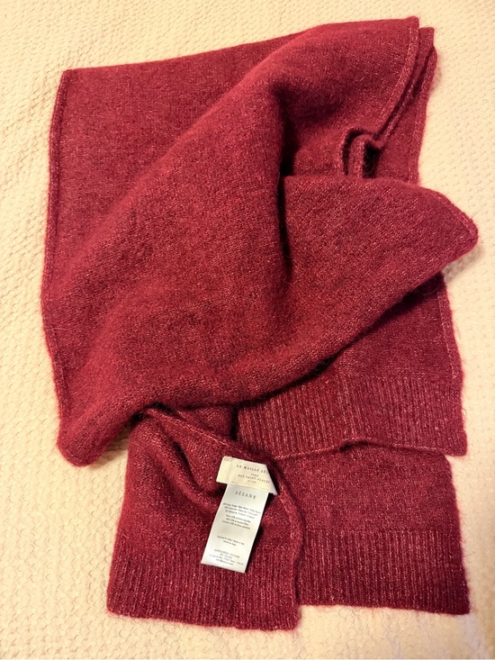 Sezane Accessories - Sézane Marianne Scarf Burgundy Baby Alpaca
